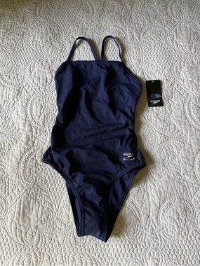 Speedo Women's Size 30 Navy Classic One-Piece Swimsuit